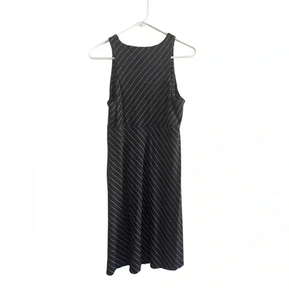 ATHLETA Black White Size Medium Sleeveless Jersey Knit Striped Tank Midi… - Picture 5 of 10